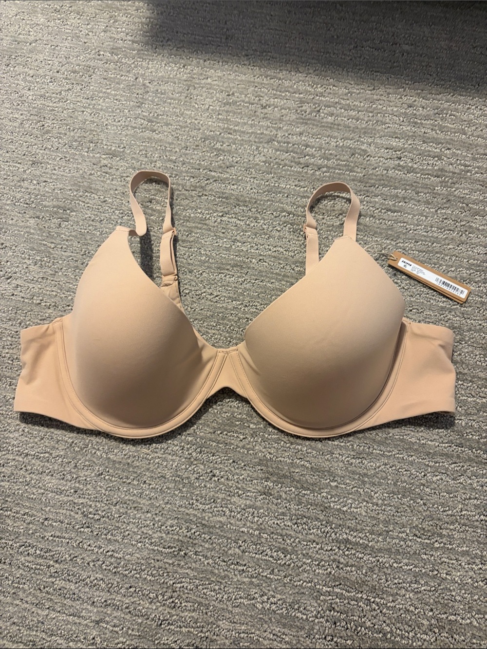 SKIMS Everyday Nude T-Shirt Bra - Seamless Support